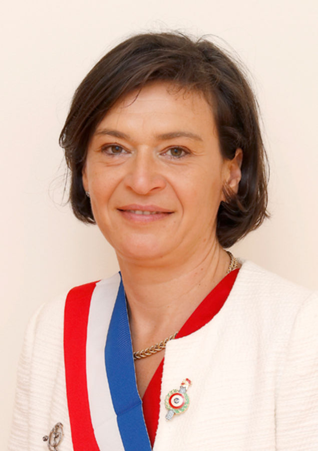 Maire Sandrine Gombert